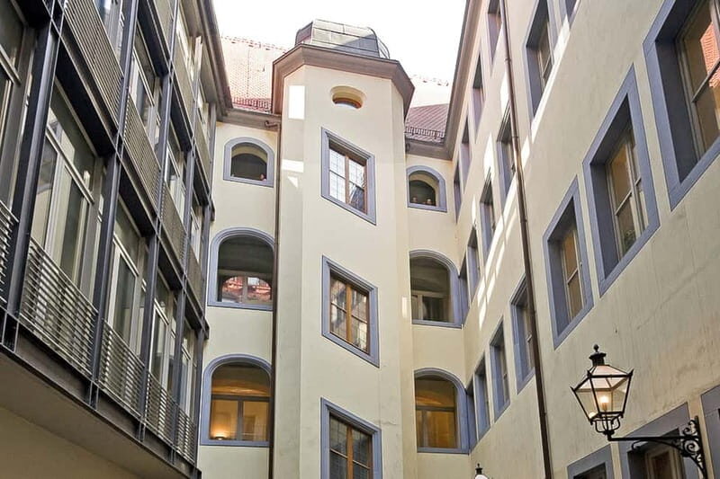 Leipzig: Courtyards, Houses, Trade - Passage Tour in German - FAQs