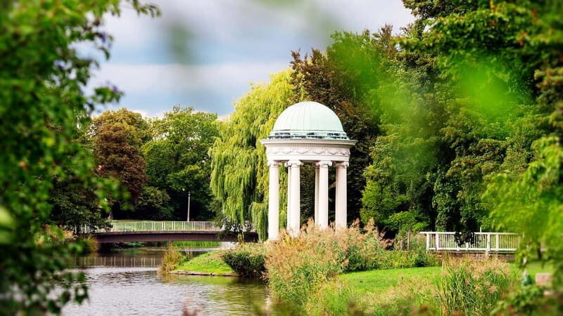 Leipzig: Hop-On-Hop-Off Bus Tour & City Walk - The Experience: A Balance of Comfort, Scenery, and Insight