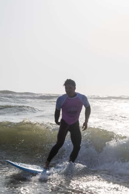 Leiria: Surf Lesson for Every Age and Level - Introduction to the Surf Experience in Leiria