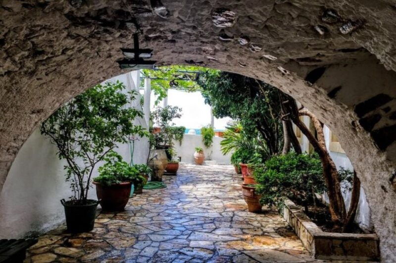 leisurely-tour-of-corfu