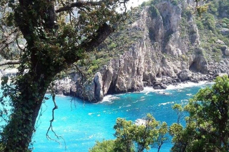 leisurely-tour-of-corfu