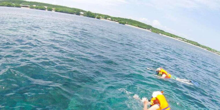 lembongan-fully-enjoy-snorkeling-sightseeing-1day-tour