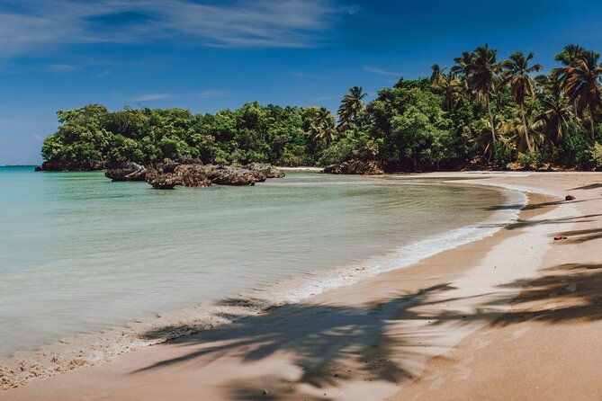 lemon-waterfall-and-beautiful-beach