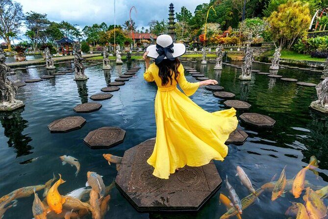 Lempuyang Full Day Private Tour - Exploring Tirta Gangga: Water Palace Serenity