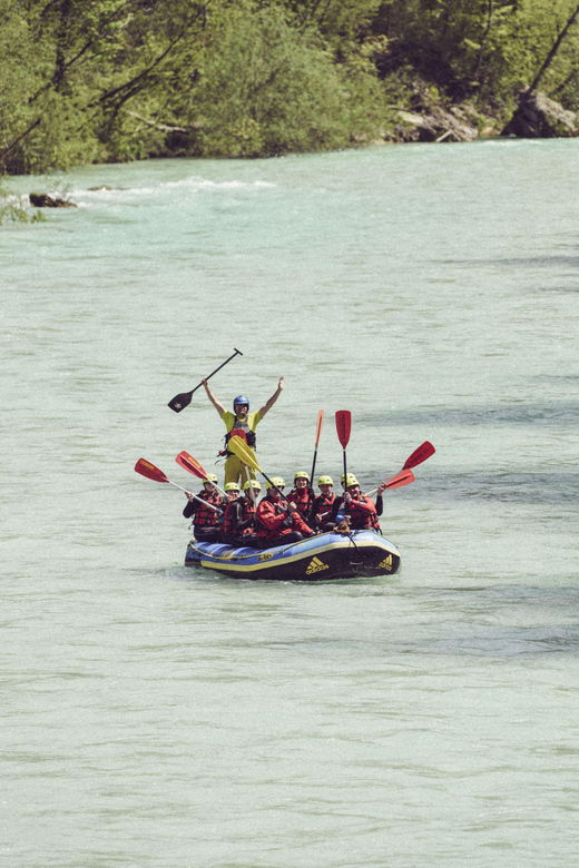 lenggries-guided-rafting-adventure-on-the-isar
