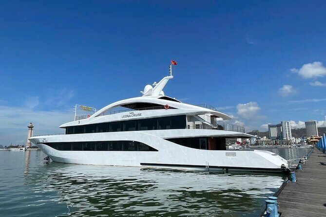 Leona Cruise Luxury 5-Star Day Tour in Halong Bay - Key Points
