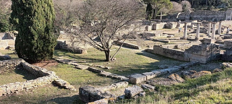 Les Baux De Provence and St-Rémy De Provence by electric bike - The Sum Up