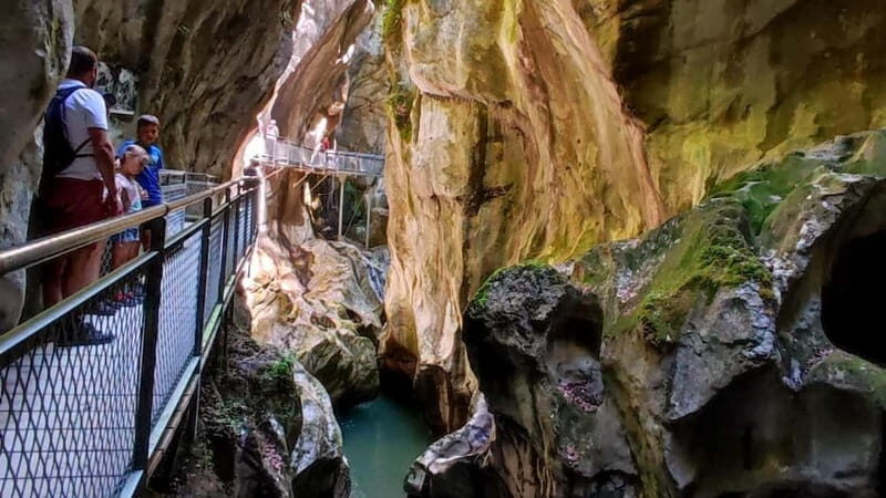 Les Gorges du Pont du Diable and Yvoire with transport - An Introduction to the Tour