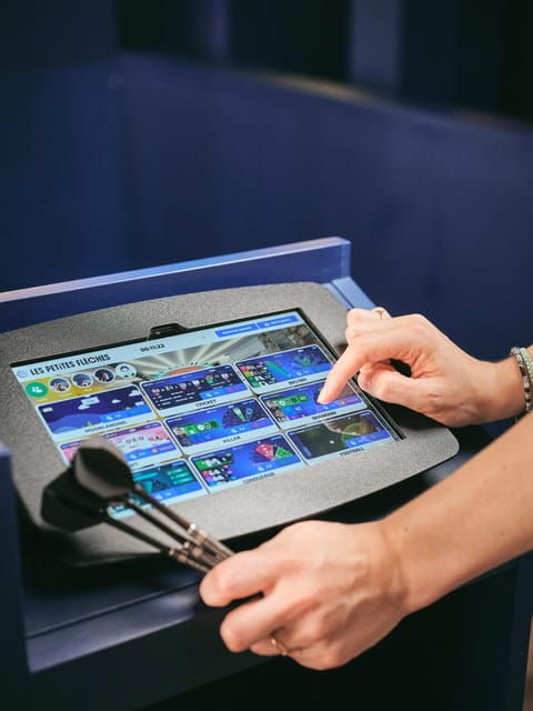 les-petites-fleches-the-only-interactive-dart-bar-in-paris