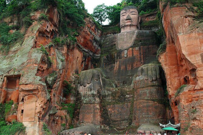Leshan Giant Buddha and Huanglongxi ancient town Private Day Tour - Exploring the Itinerary in Detail