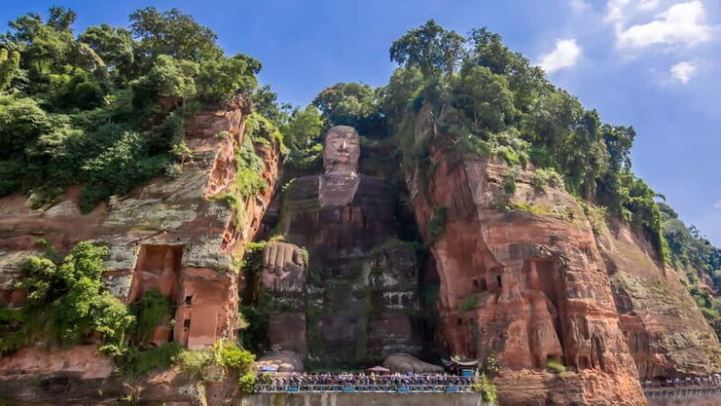 Leshan Giant Buddha & Huanglongxi Ancient Town Day Tour - An In-depth Look at the Tour Experience