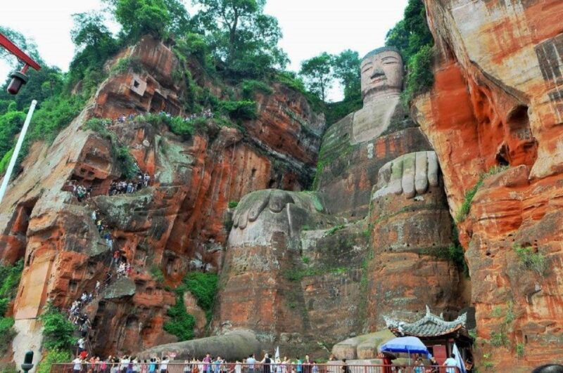 leshan-grand-buddha-scenic-area-and-panda-park-day-tour