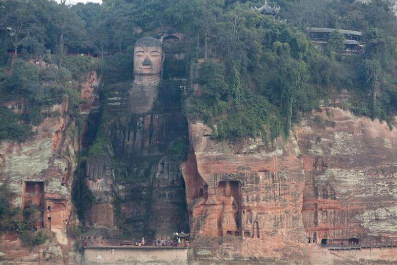 leshan-mount-emei-spiritual-tour