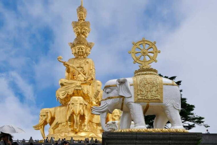 leshan-mount-emei-spiritual-tour