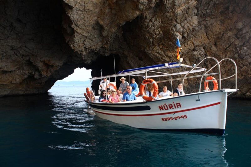 lestartit-boat-trip-to-the-medes-islands-and-the-np-caves