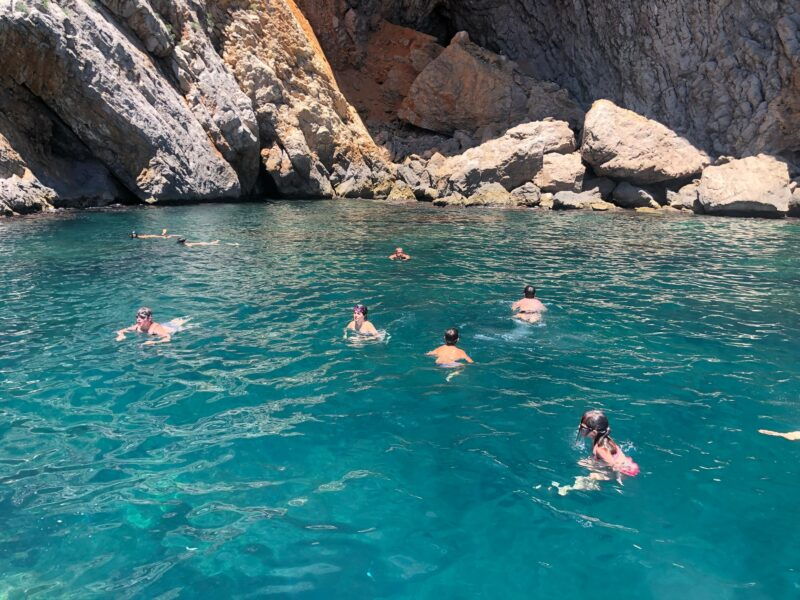 lestartit-boat-trip-to-the-medes-islands-and-the-np-caves