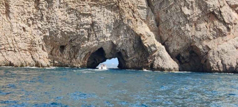 lestartit-costa-brava-boat-trip-to-les-illes-medes