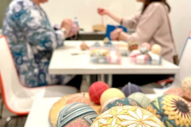 lets-make-a-japanese-hand-craft-temari-embroidered-ball