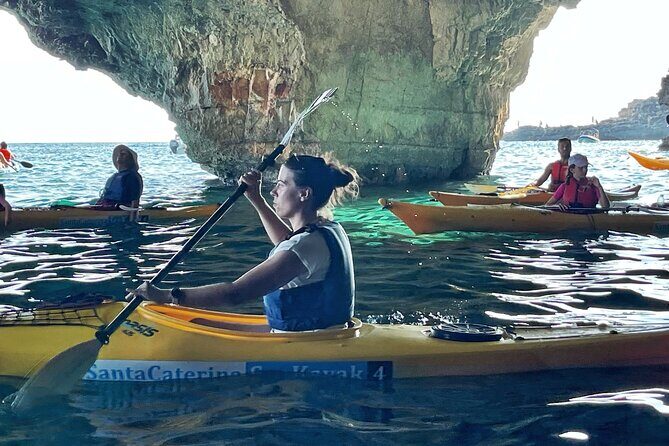 Leuca kayak tour + swimming + speleo-trek in cave - FAQ
