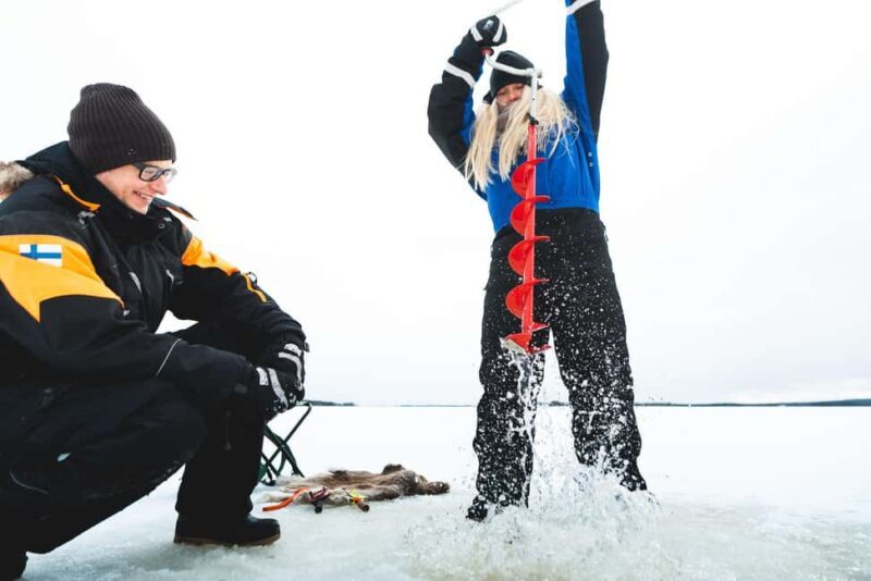Levi: A fun Ice Fishing Experience in Levi, 3 HOURS - The Experience in Practice