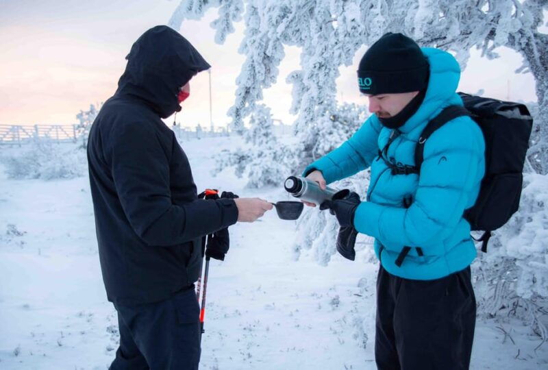 levi-guided-snowshoeing-adventure