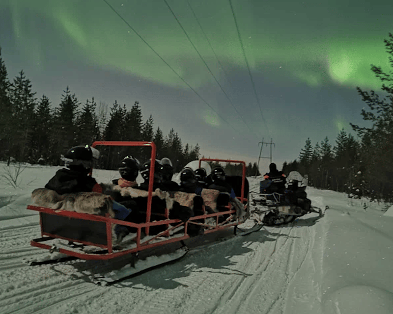 levi-northern-lights-sledge-ride