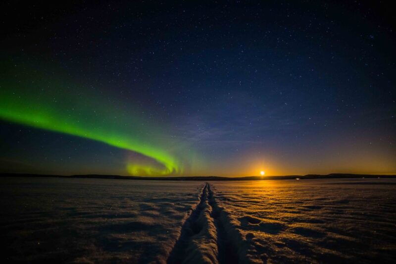 levi-northern-lights-snowmobile-tour-with-snacks-and-drinks
