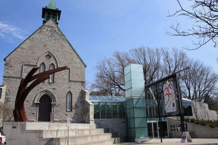 levis-history-and-food-tasting-walking-tour