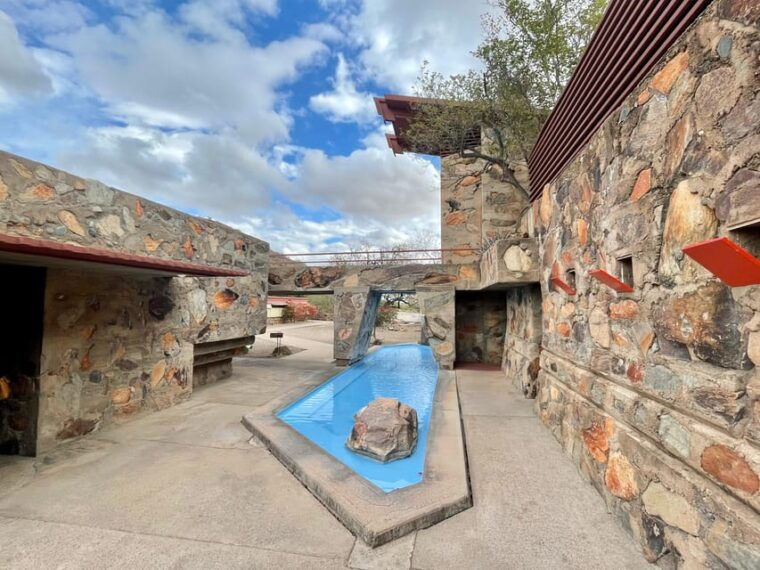 lgbt-bespoke-private-tour