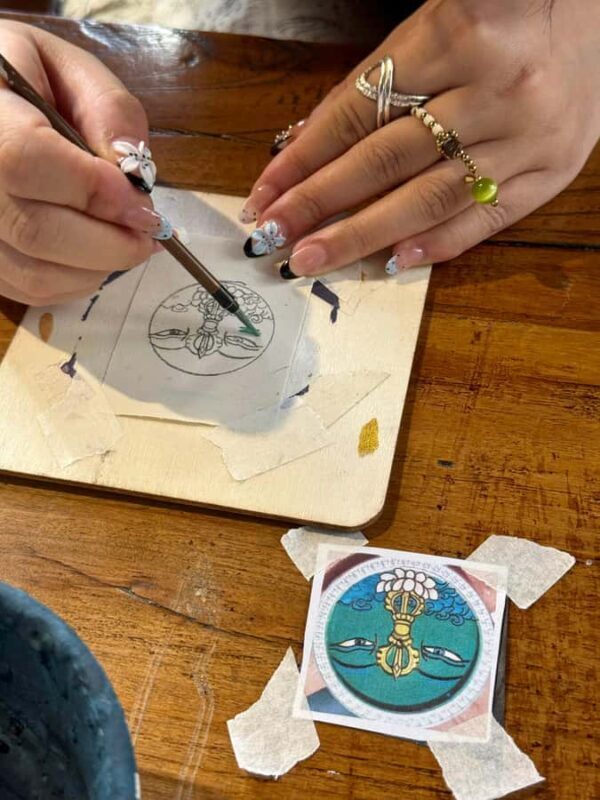 Lhasa 3Hour: Thangka Painting Workshop & Barkhor Street Tour - Discovering Lhasa: Thangka Painting Workshop & Barkhor Street Tour