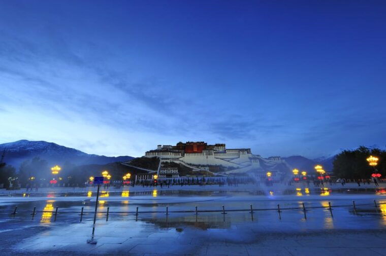 lhasa-tibet-tour-from-kathmandu-nepal-8-days-overland-tour