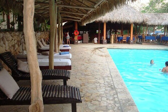 liberia-airport-shuttle-service-to-playa-hermosa-and-nearby-beaches