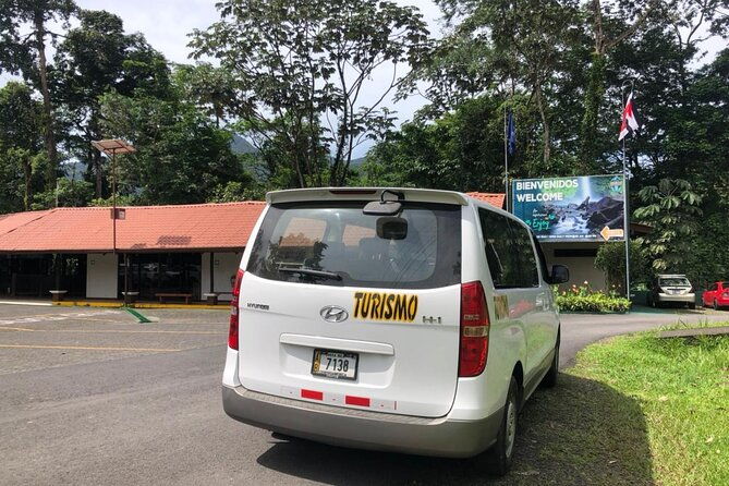 liberia-airport-to-la-fortuna-private-vip-transfer