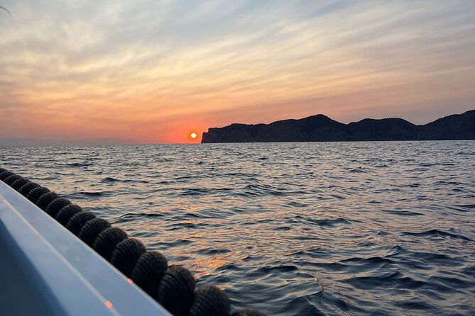 license-free-boat-rental-around-the-coast-of-santa-ponsa