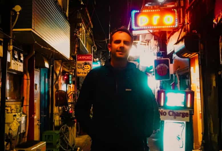 licensed-guide-shinjuku-dramatic-tour