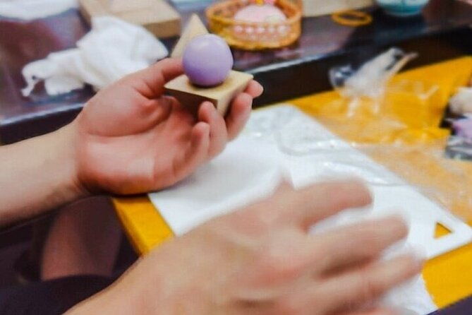 licensed-guide-wagashi-japanese-sweets-experience-tour-tokyo