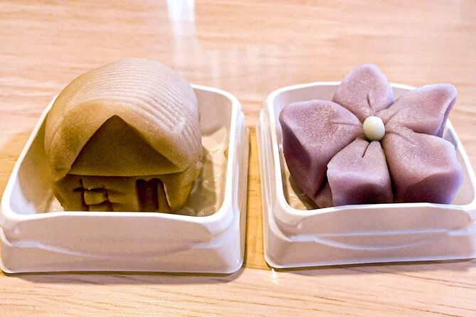 licensed-guide-wagashi-japanese-sweets-experience-tour-tokyo