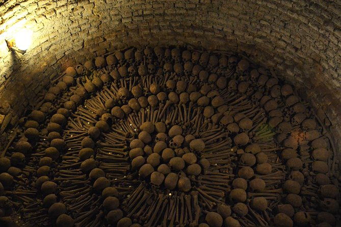 life-and-death-in-the-city-of-kings-unique-experience