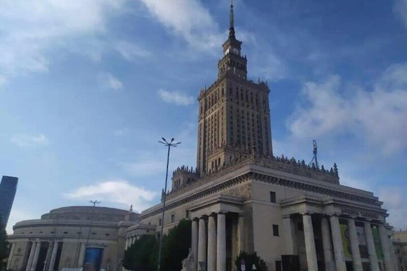 life-behind-the-iron-curtain-warsaw-walking-tour-2