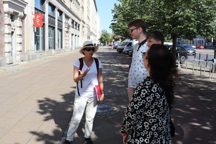 life-behind-the-iron-curtain-warsaw-walking-tour-2