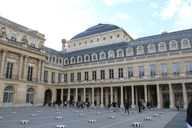 lifestyle-tour-around-the-louvre