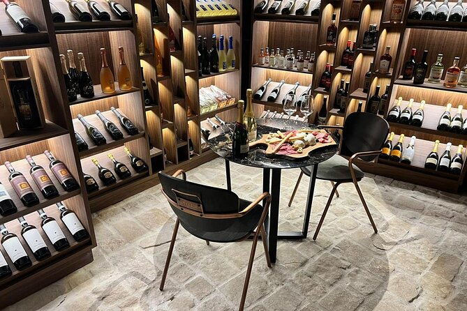 light-dinner-accompanied-with-masterclass-wines