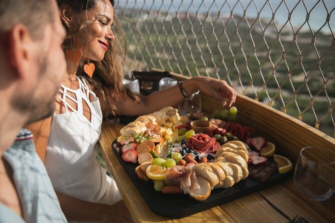 lighthouse-sunrise-breakfast-experience