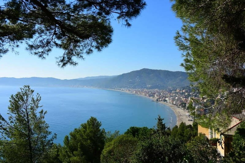 Liguria: tour of Alassio and Laigueglia in bloom - Exploring Liguria: A Guided Tour of Alassio and Laigueglia in Bloom