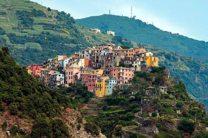 ligurian-colors-cinque-terre-full-day-private-transfer-excursion-from-milan