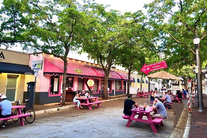 lil-bahamas-coconut-grove-tour