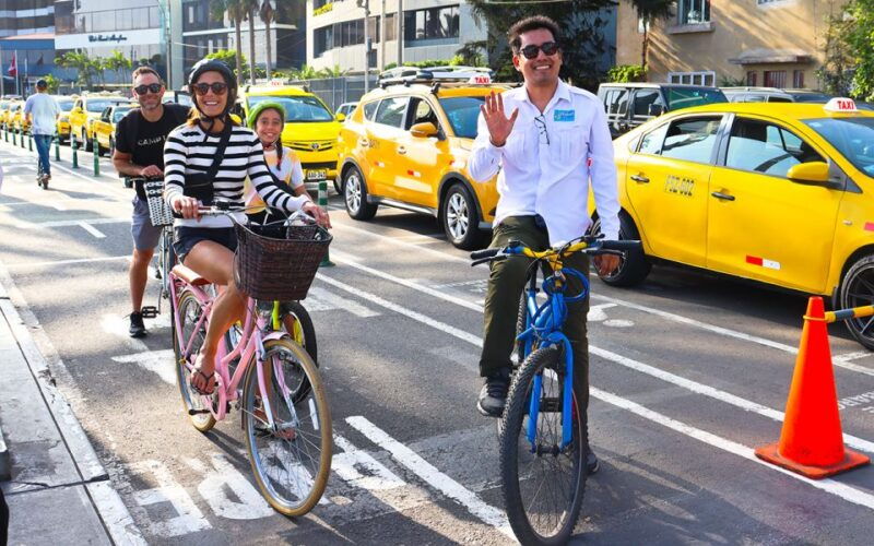 lima-bike-tour-in-miraflores-and-barranco-districts