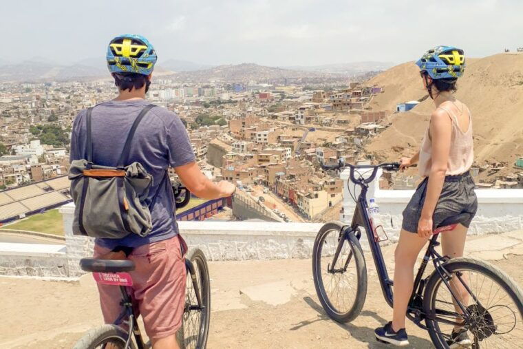 lima-bike-tour-la-costa-verde-jesus-statue-in-chorrillos