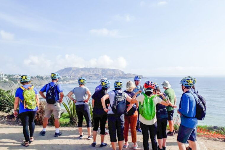 lima-bike-tour-la-costa-verde-jesus-statue-in-chorrillos