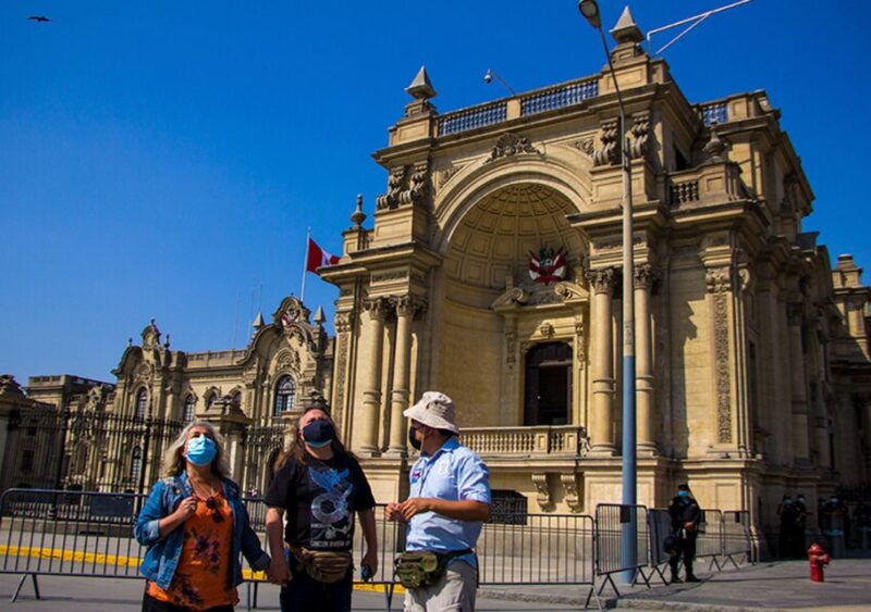 lima-city-small-group-tour-with-pisco-sour-catacombs